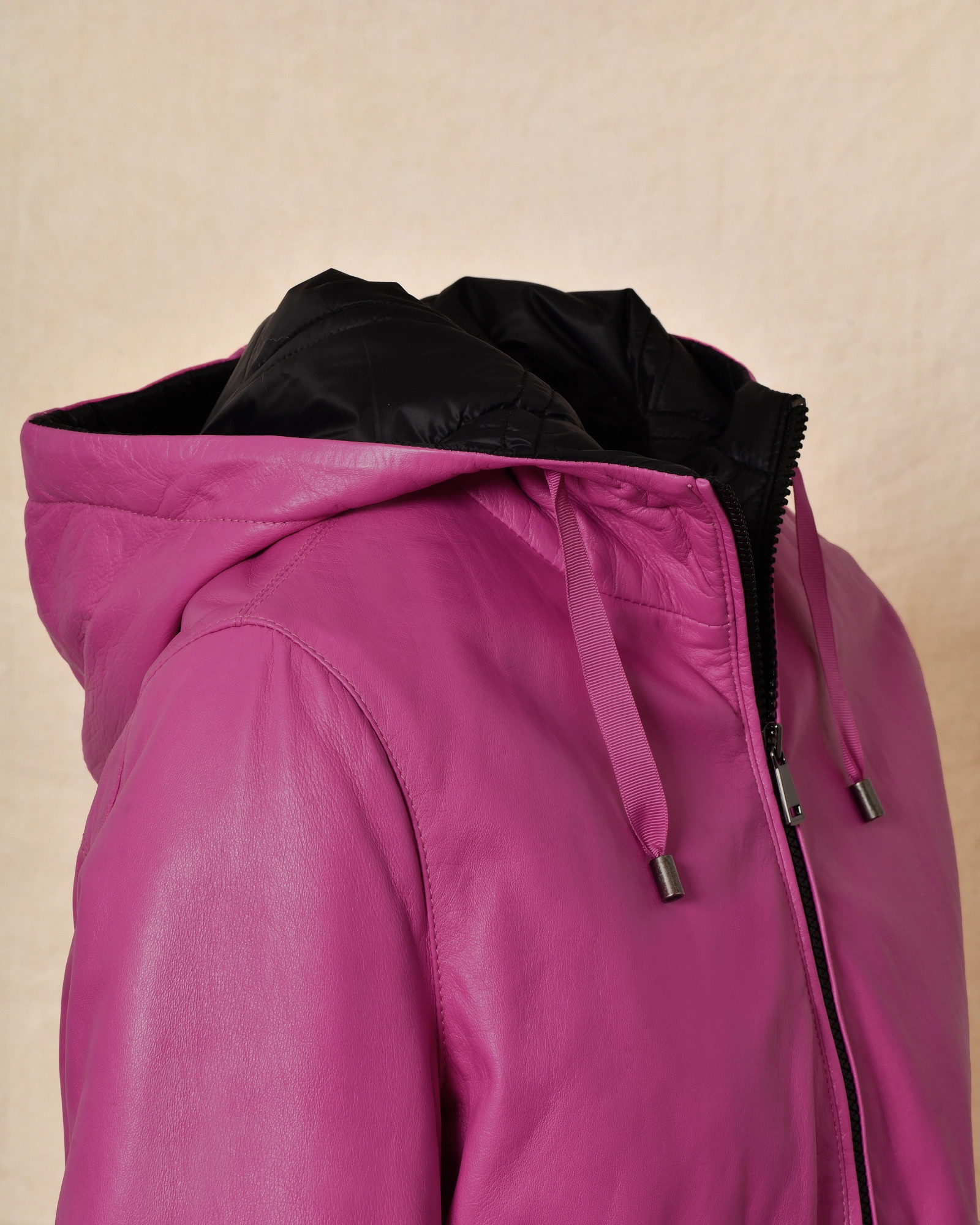 Blouson à capuche en cuir fuchsia Possery