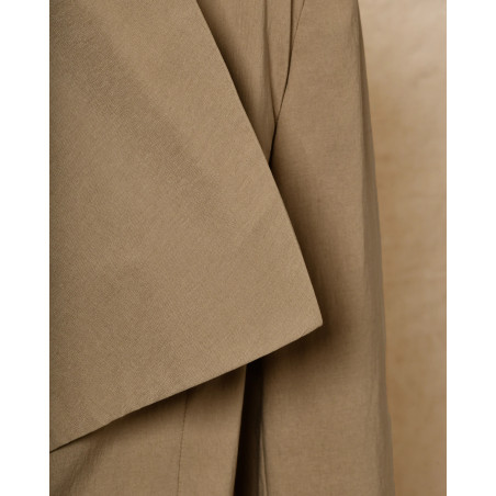 Manteau asymétrique camel à col châle Ixos