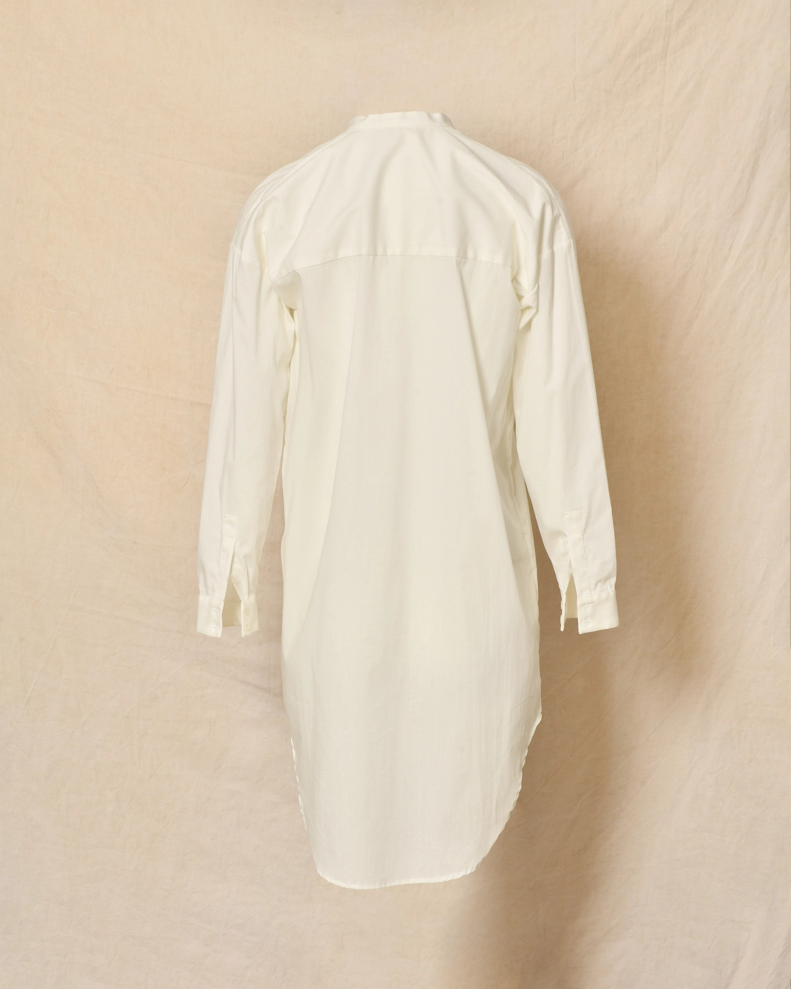 Robe-chemise écrue oversize à col officier Ixos
