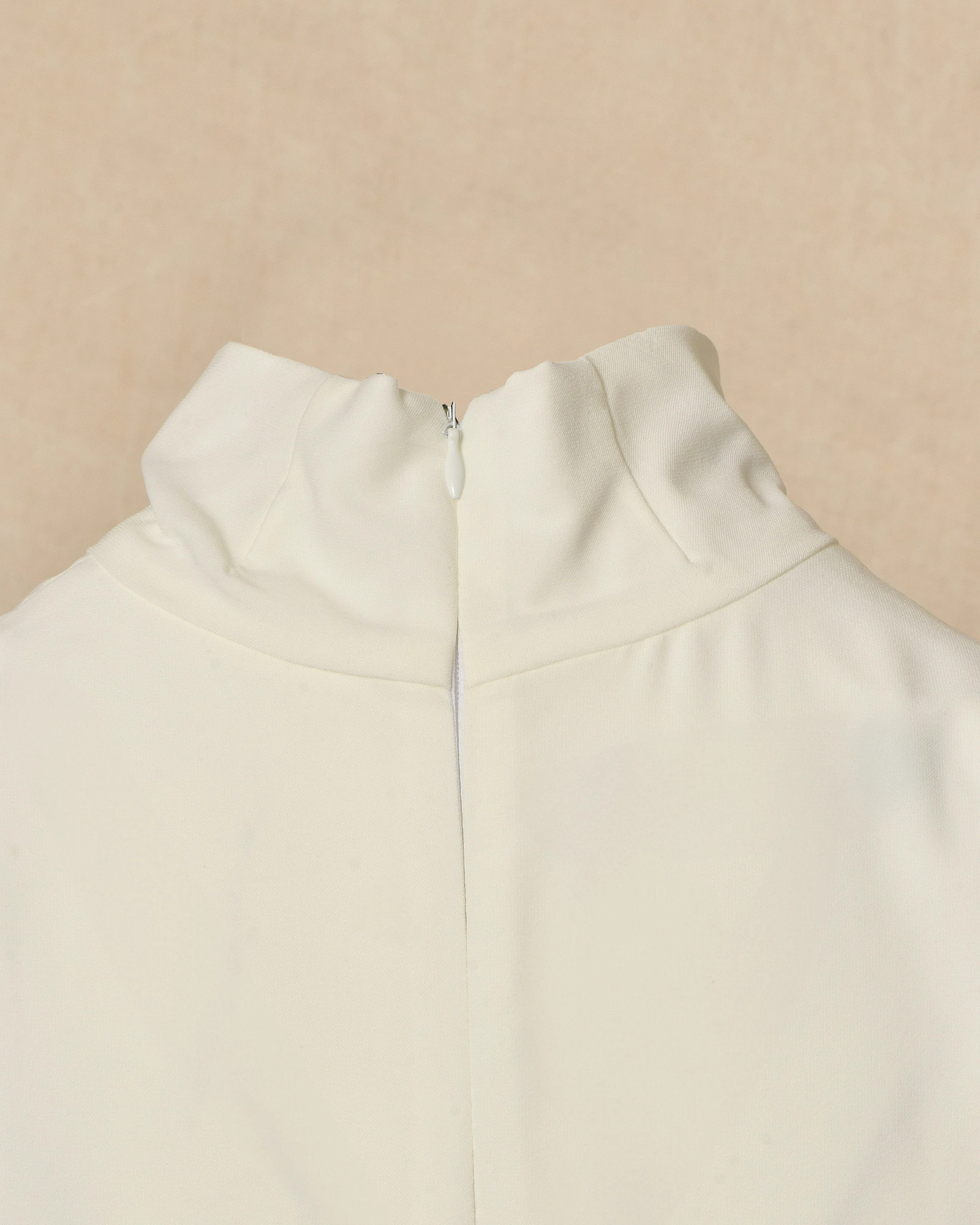 Robe longue écrue sans manches asymétrique Malloni