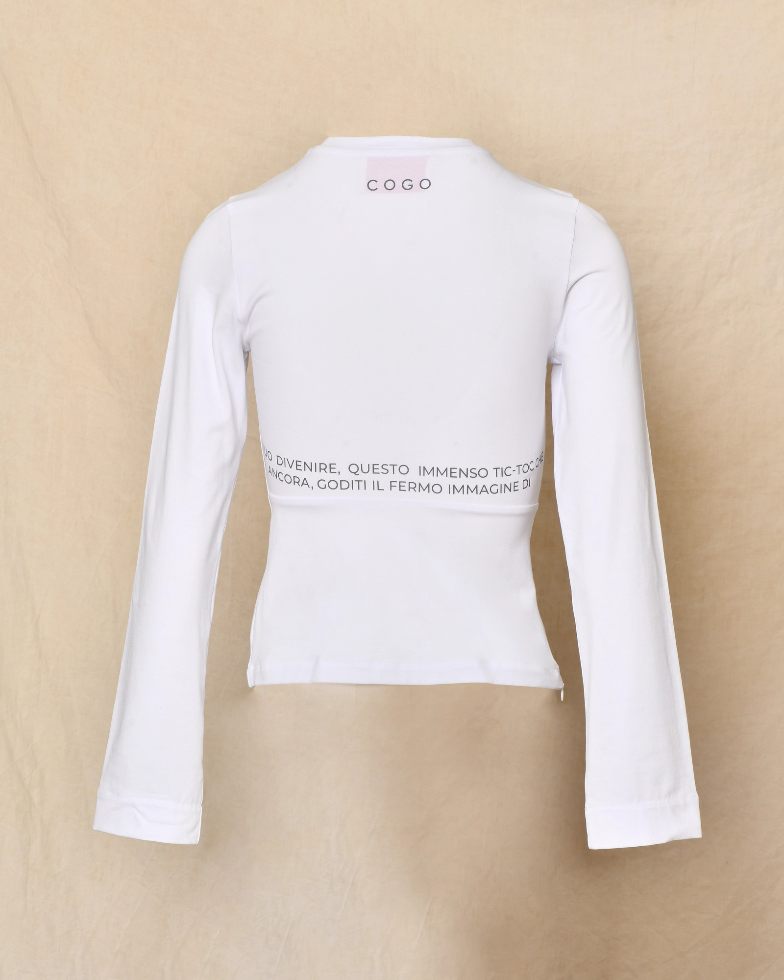 Haut blanc ajusté avec inscription graphique grise Co.Go