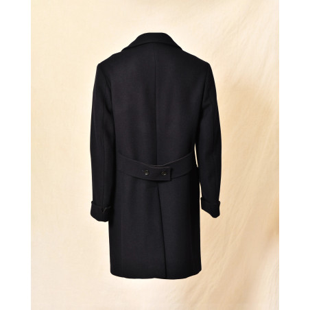 Manteau croisé en laine bleu nuit Outfit