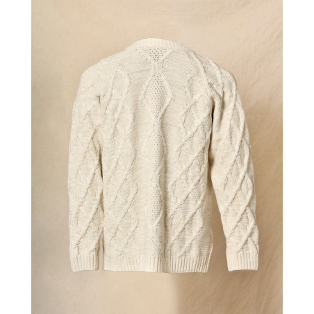 Pull en maille torsadée blanc cassé Telacruda