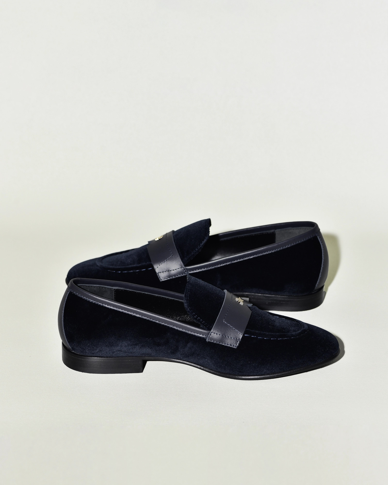 Mocassins en velours bleu marine Lorena Antoniazzi