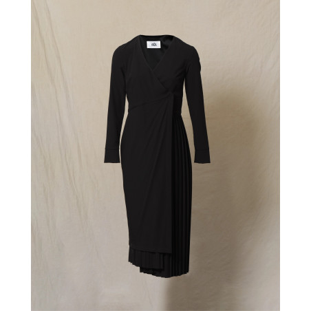 Robe noire portefeuille à jupe plissée Ixos