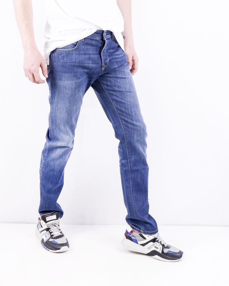 Jean droit en coton bleu délavé 3D