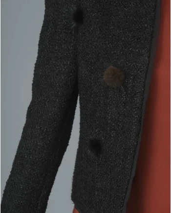 Veste noire en tweed à pompons en vison Edward Achour 