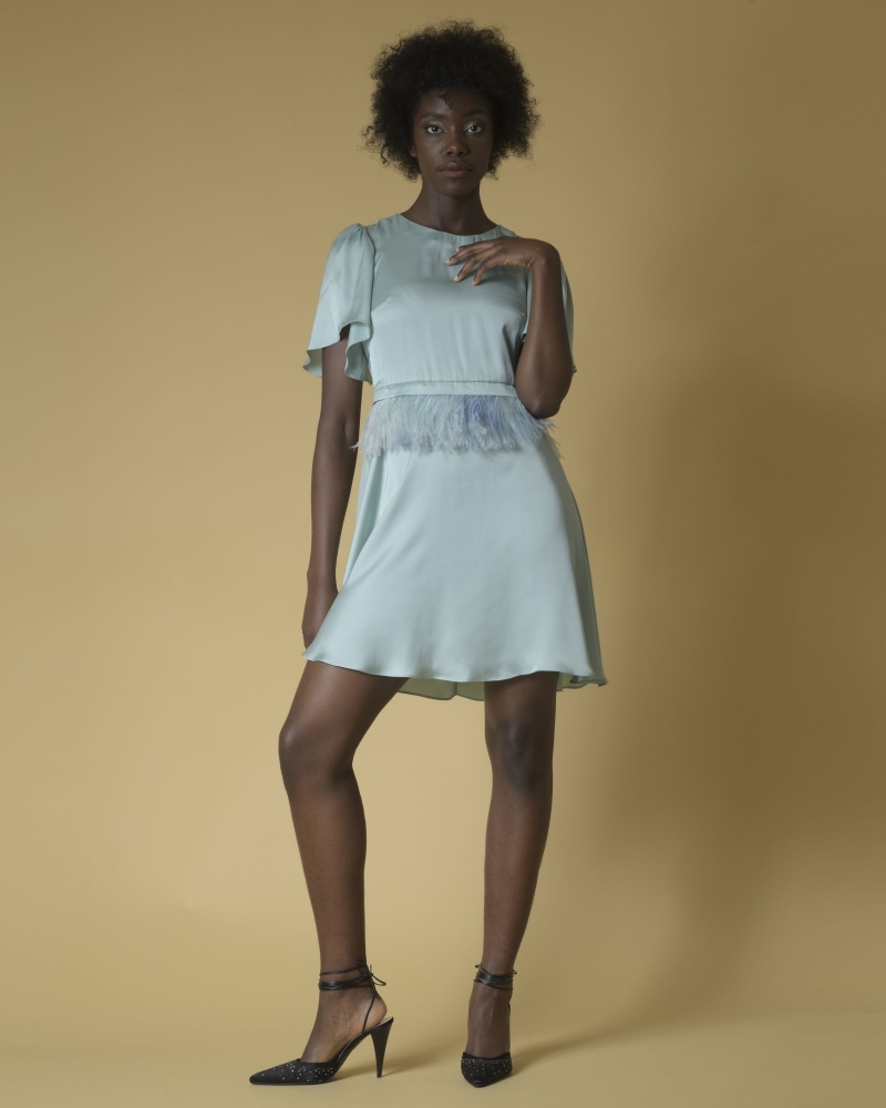 Robe en satin à plumes Maison Pere