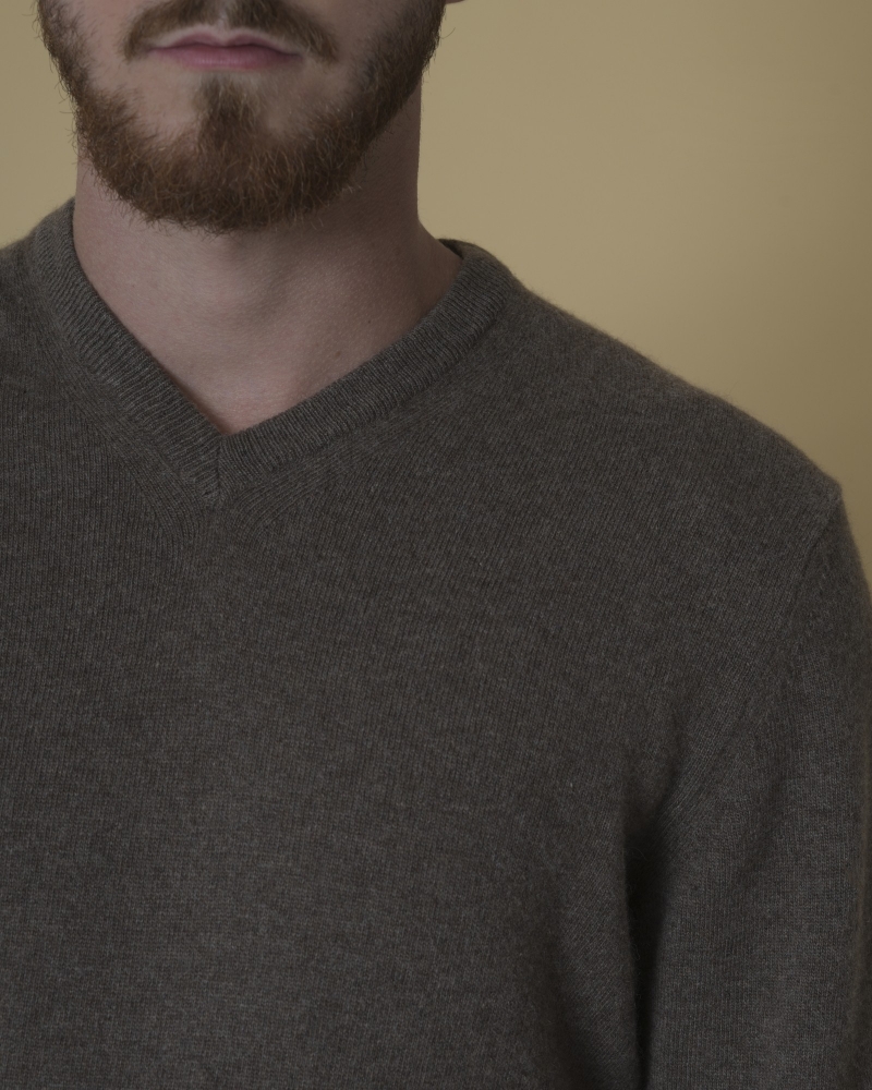Pull en laine mélangée en col V Casheart 