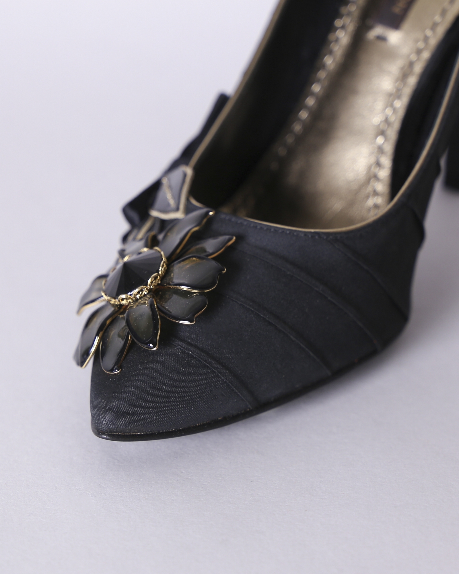 Escarpins Noirs En Satin Et Tissu – Taille 37, Talons Très Hauts, Occasion
